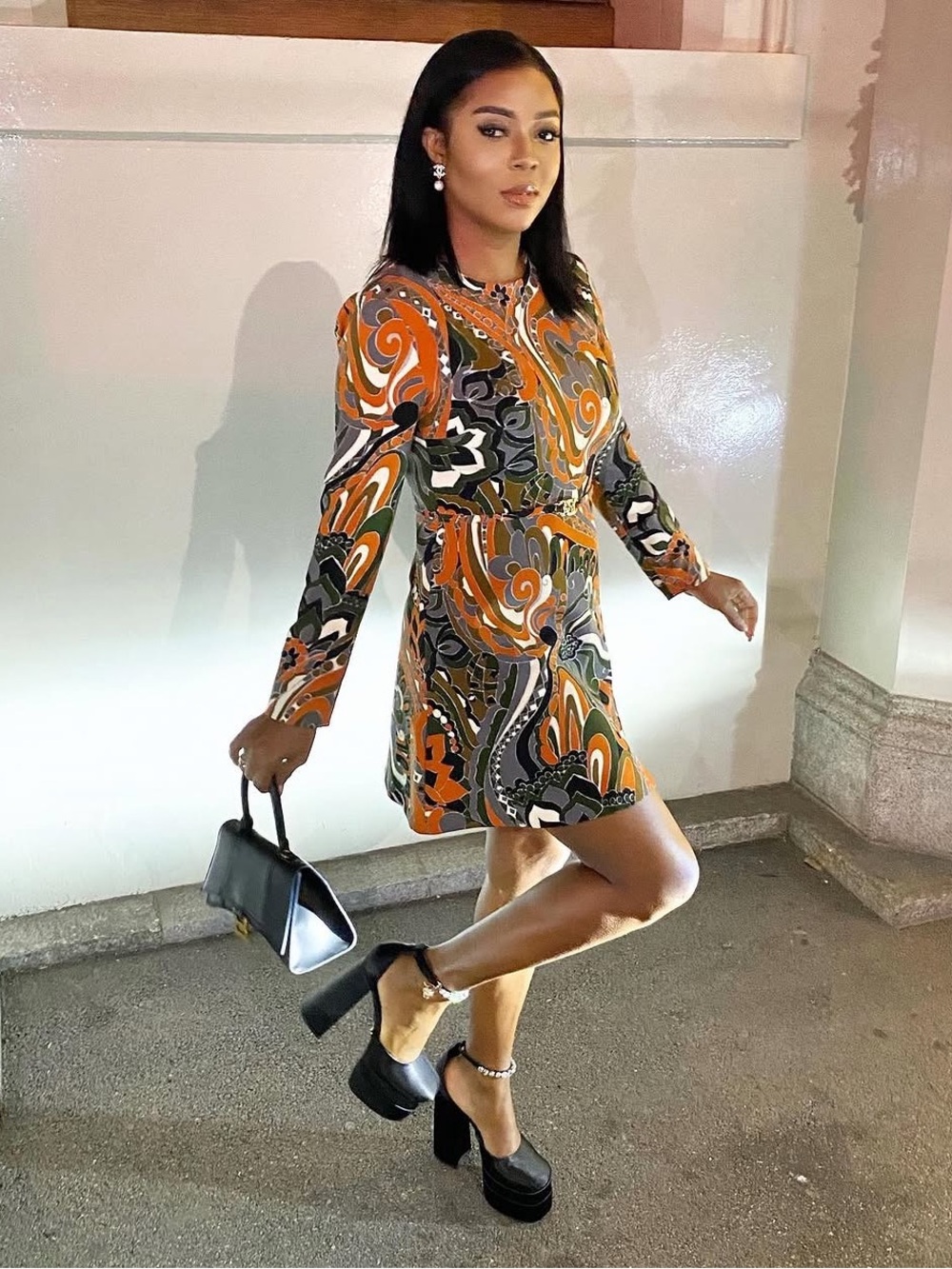 🍊 ZARA Bloggers Fav Retro Long Sleeved Mini Dress with Gold Belt Detail. Size XS - Picture 4 of 15